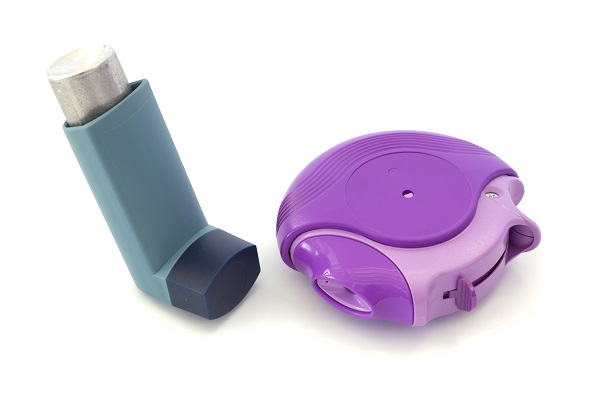 blue and purple asthma inhalers